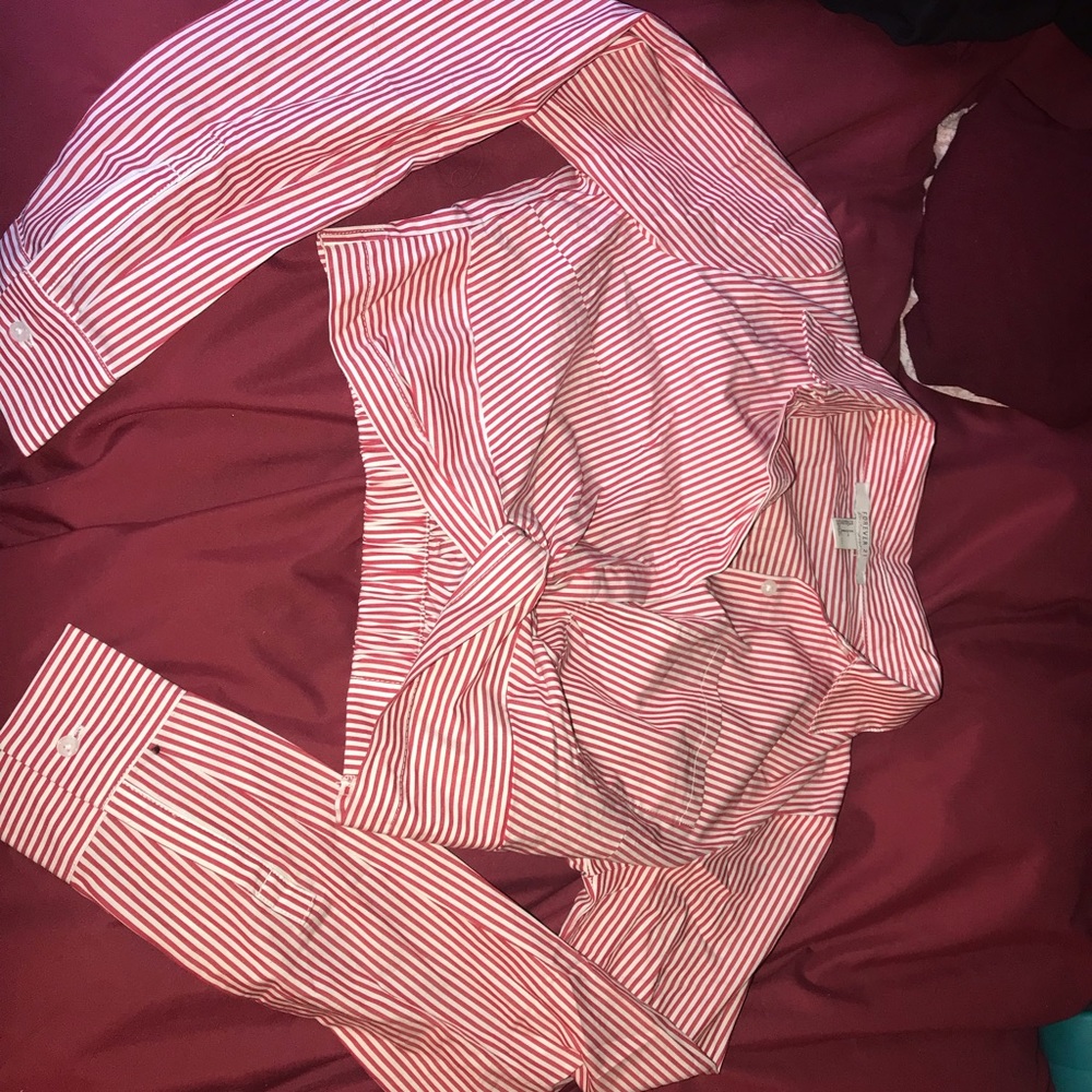 SELLING ON DEPOP @corabella